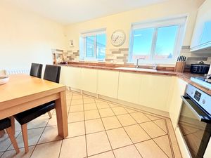 Photo 9- click for photo gallery